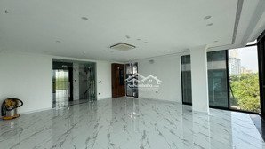cho thuê toà văn phòng mặt phố 40 trần vỹ cầu giấy 80m2 x 8 tầng lô góc , hầm xe , mới xây