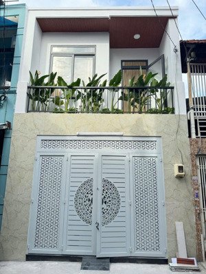 bán nhà mới đẹp hẻm 5m thông đường số 5, bhh giá 4.9 tỷ diện tích: 4.5 x 11m (tdt 49.5m)