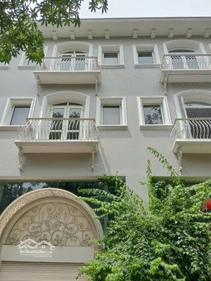 chính chủ bán gấp nhà phố trúc,kđt ecopark 110m2, giá chỉ 19.8 tỷ rẻ nhất khu lh: 