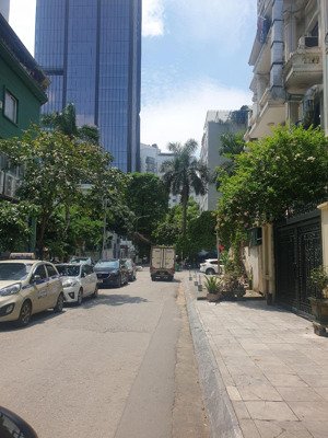 đặc biệt hiếm - nhà chủ tịch tại nghĩa đô - dành cho chủ nhân đẳng cấp - 75m vỉa hè 3 oto - 27 tỷ