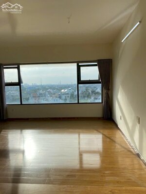 Cần bán căn hộ Flora Kikyo, 70m2 2PN + 1 - 2WC nội thất cơ bản, đã có sổ hồng, giá chỉ 3 tỷ 8 TL, Lh: 0388668882 gặp Tâm ( zalo )