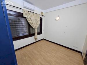 Cho thuê nhà ngõ 155 Nguyễn Khang - Yên Hòa - Cầu Giấy 40m x 5T, 3PN3VS giá 14TR