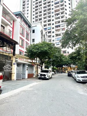 nhà đẹp khu bán đảo linh đàm diện tích sử dụng 50m, mặt ngõ oto tránh, tiện ích bạt ngàn.