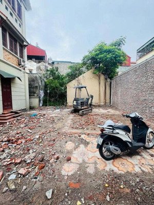 bán đất văn hội quận btl. ô tô. sát hv tài chính. 56m mt3.5. giá 8.5tỷ