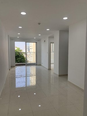 cho thuê căn hộ cộng hòa garden 2pn ntcb view đẹp thoáng mát giá chỉ 12 triệu/th. lh 