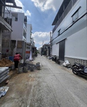 bán nhà ngon lành xing lung xing dữ dội , ngon lành , giá rẻ rề , hương lộ 2 , btđ , bt