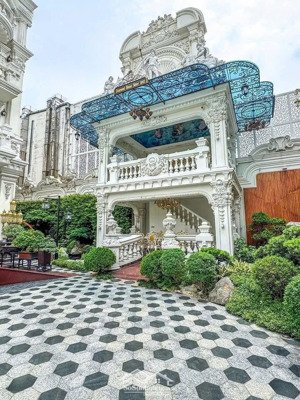 chủ bán gấp biệt thự vip giữa lòng quận 6 - 3500m2 - 6 tầng - chỉ 299.99 tỷ