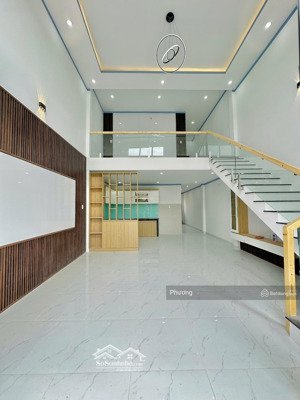 chỉ 400tr nhận ngay nhà 1 trệt 1 lửng đúc sân xe hơi ngay cuối đường huỳnh văn nghệ sổ riêng thổ cư