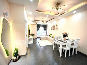 bán cc sky garden 3, 68m2 2 phòng - 2wc, có hđ thuê 15tr tới 2027. giá hời 4,89 tỷ