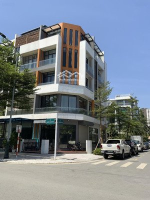 15.9 tỷ liền kề 77m2, 320m2 sàn, view công viên, dự án bình minh garden. 
