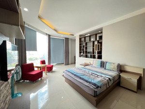 căn hộ tách bếp cửa sổ lớn-45m2-ngã tư hàng xanh, đại học hutech, ngoại thương-điện biên phủ-bt