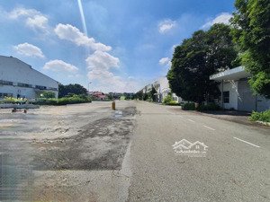 cho thuê kho 10.000m² +sân 5.000m² cạnh sân bay tsn, pccc tự động, cont 40f vào.