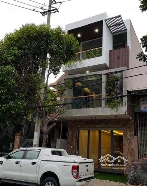 bán nhà mặt tiền đường thích minh nguyệt, p2 tân bình. dt 10x20m nở hậu, 3 tầng. giá 30 tỷ