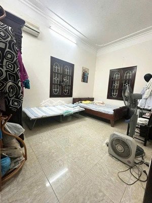 bán biệt thự vị trí đẹp rộng tại xuân thủy, cầu giấy dt 154m2 3 tầng mt 25m giá 40 tỷ tl