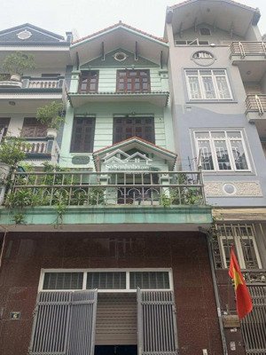 cần cho thuê nhà lk tt4 b6 kđt văn quán, hà đông