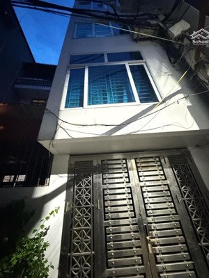 bán nhà riêng tại đỗ nhuận, 7,7 tỷ, 32m2, 3pn, 3wc, pháp lý đầy đủ, hướng đông nam