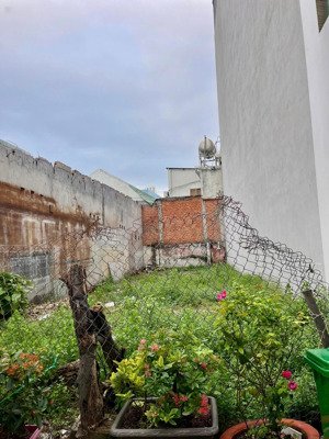 cần bán lô đất gần dương quảng hàm hẻm 5m ô tô tận cửa giá chỉ 7 tỷ