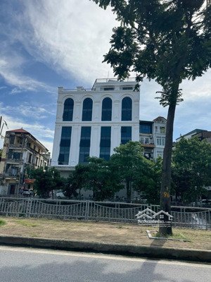 bán toà nhà 9 tầng mặt phố nguyễn lân gần 1000m2 sàn sử dụng. liên hệ ngay 