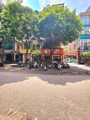 cần bán nhà cấp 4, mặt phố duy tân, thủ phủ công nghệ, 495m, mặt tiền 8m, cầu giấy, giá 200 tỷ