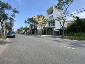 bán cặp đất trục chính 10.5m khu nam việt á - vị trí đẹp phù hợp xây biệt thự hoặc căn hộ lưu trú!