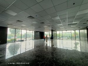 cho thuê mặt bằng lô góc tô hiệu hà đông | 270m | giá 65 triệu/tháng