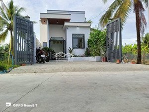 bán nhà mới xây. xã long bình điền chợ gạo tg cách vòng xoay lớn bệnh viện chợ gạo chỉ vài trăm mét