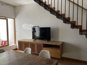 bán nhà 45m2 mới đẹp 5tầng-4pn5wc đối diện pcc số 6 nguyễn văn đậu. gía 7tỷ8 còn thương lượng