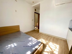 studio full nội thất cửa sổ trời trung tâm gò vấp