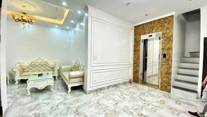 bán nhà đẹp trung tâm hai bà trưng, 5 tầng thang máy, mặt tiền khủng, gần times city