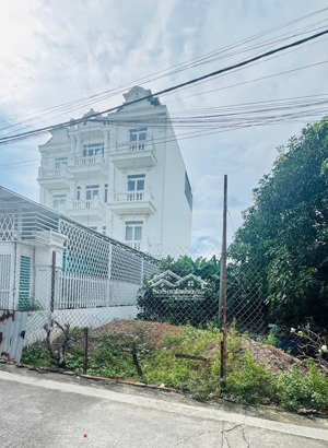 bán lô đất dt 200 m ngang 7,5 m sát đường võ thị sáu, cách siêu thị go tầm 400 m