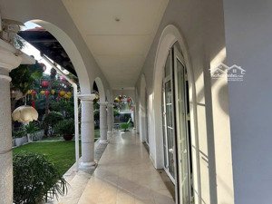 hàng hiếm - bán nhà góc 2 mt thảo điền quận2. dt: 17x 24 cn 410m2. kc trệt lầu. giá 40 tỷ