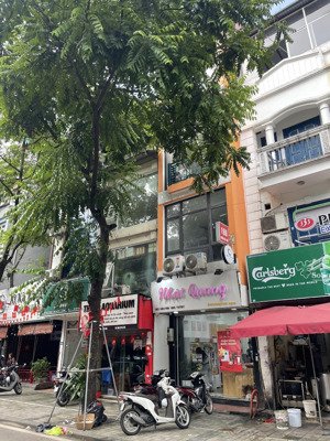 bán gấp nhà mặt phố nguyễn văn tuyết đống đa 53m 5 tầng kinh doanh sầm uất.