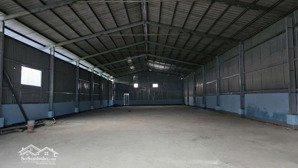 bán gấp kho mt đường đào trí hơn 1000m2 chỉ 55 tỷ