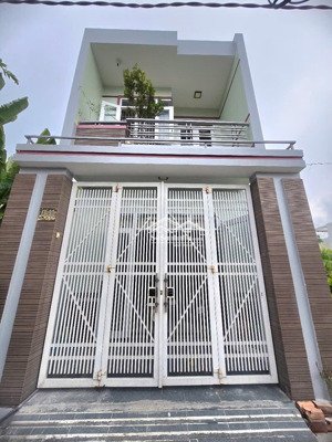 bán nhà trệt lầu sổ hồng hoàn công khu công ty 8 diện tích 4.5x19- giá 3.6 tỷ