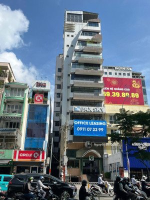 tòa nhà mặt tiền nguyễn thị minh khai (10x30) hầm-13 tầng, phường 6, quận 3. đối diện công viên