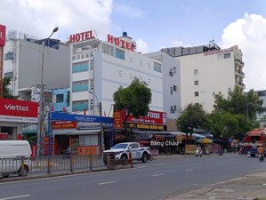 bán tòa nhà 8 tầng, căn góc 2 mt đường tây thạnh, tân phú, đang cho thuê tn 360tr/tháng, giá 90 tỷ