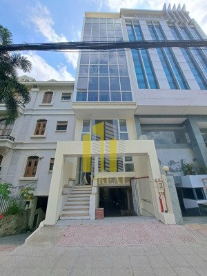 cho thuê toà hầm 6 lầu sàn trống - thang máy giá 80 triệu