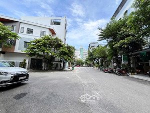 bán lô góc an nhơn 7 , tặng nhà 2 tầng kiên cố , giá chỉ nhỉnh 13tỷ . lh 