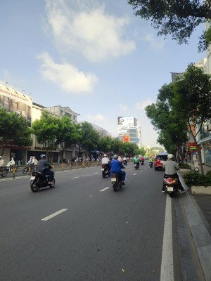 chỉ khách nét mới mua - ngang 20*6m 3 mt nguyễn văn trỗi - 17,9 tỷ tl