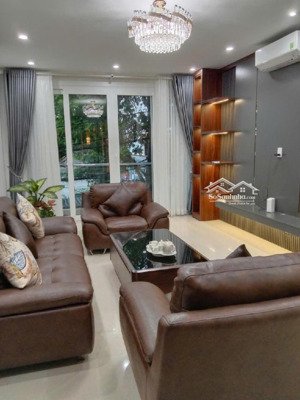 nhà 4 tầng nguyễn văn cừ- gần cầu chương dương- long biên. dt 80m2, ô tô chạy vòng, giá 12,5 tỷ