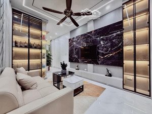 chính chủ bán nhà riêng 40m tại trung tâm lõi ba đình