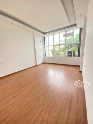 hiếm ! bán nhà mặt phố nguyễn chí thanh -vip đống đa-kinh doanh-nhà đẹp-vỉa hè rộng - giá đầu tư !