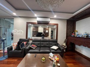 cho thuê căn hộ cc p2203 29t1 hoàng đạo thúy