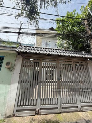 nhà hxh 100m2 đường số 8, linh trung, sát mặt tiền hoàng diệu 2 - cách ngã tư thủ đức 500m