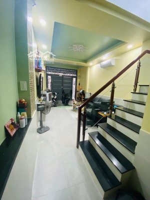 nhà vip gần ngã tư hàng xanh, bình thạnh - nhà mới, 5 tầng - 52m2 - 9 tỷ chẵn