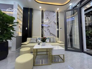 nhà mới đẹp 4x19 có 3 pn sổ hồng riêng full nội thất