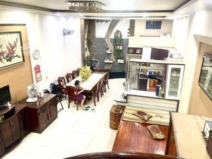 bán nhà đường ung văn khiêm p.25 bình thạnh 124m 17.9 tỷ nhà đẹp full nội thất gỗ