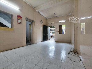 cho thuê nhà riêng phố đội cấn, ba đình, 48m2, 2 tầng, 2 ngủ, 6 triệu/th