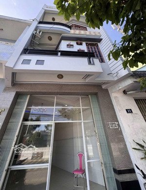 cho thuê nhà riêng 350m2, 35 triệu, nguyễn tất thành, phước đồng, nha trang, khánh hòa