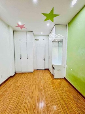 bán nhà riêng tại trung mỹ tây, 2,07 tỷ, 75m2, 4pn, 4wc, giá tốt. hiện cho thuê 18triệu 1 tháng.